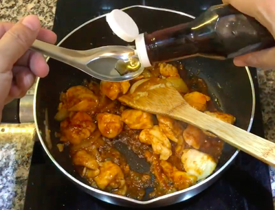 วิธีทำ อกไก่ผัดน้ำพริกเผา อร่อย ง่าย