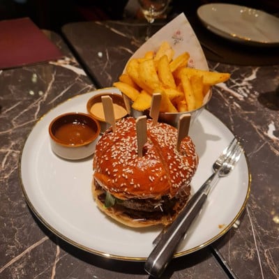 เมนูของร้าน The Crystal Grill House