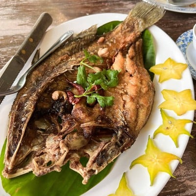 อาหาร หรือ เครื่องดื่ม