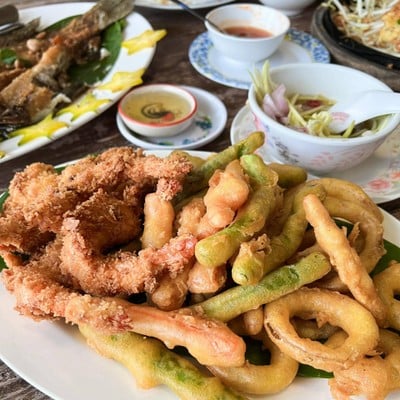 อาหาร หรือ เครื่องดื่ม