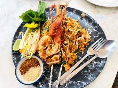 บ้านใกล้วัง บ้านใกล้วัง