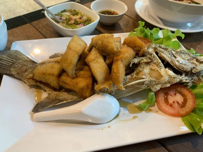 ปลากระพงทอดน้ำปลา