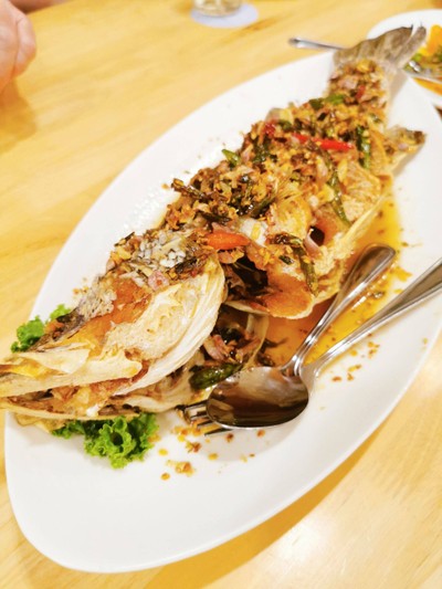 อาหาร หรือ เครื่องดื่ม