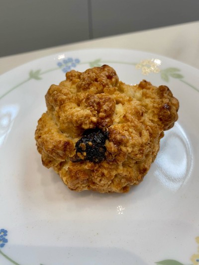 Bluberry Cream Cheese Scone