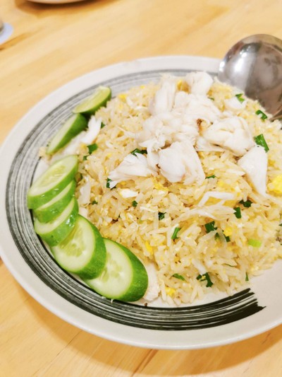 ข้าวผัดปูพรีเมียม (L)