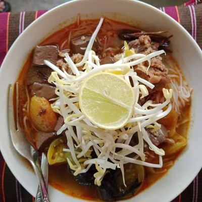 อาหาร หรือ เครื่องดื่ม