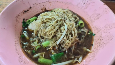 บะหมี่น้ำตกหมู