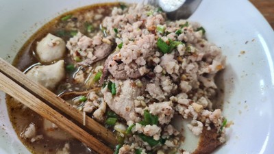 บะหมี่ต้มยำ