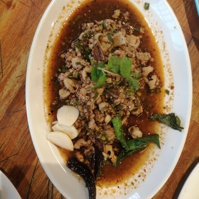 อาหาร หรือ เครื่องดื่ม