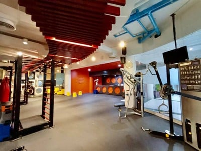 สระว่ายน้ำ/ชายหาด