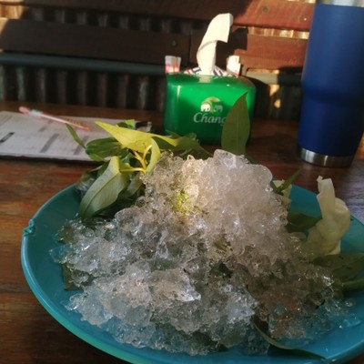 อาหาร หรือ เครื่องดื่ม