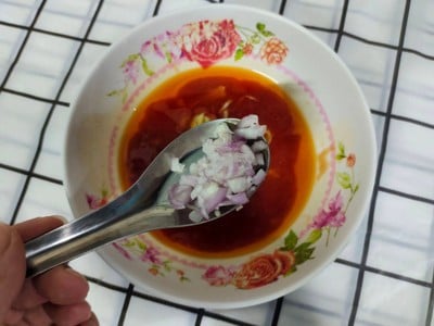 วิธีทำ ยำปลากระป๋อง วิธีทำ ยำปลากระป๋อง