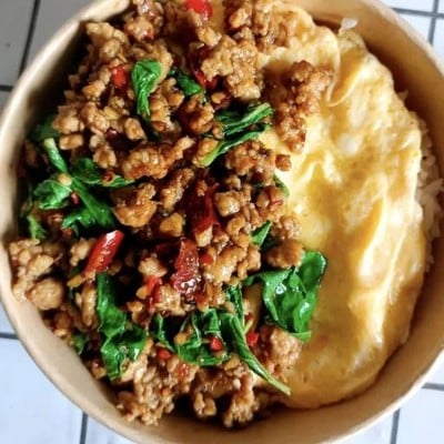 ครัวคุณอ๋อย กะเพราโบราณ ซอยเทศบาลบำรุง