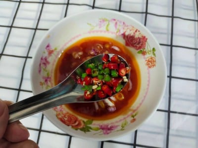 วิธีทำ ยำปลากระป๋อง วิธีทำ ยำปลากระป๋อง