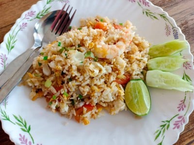 ้ข้าวผัดทะเล