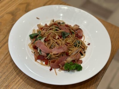 On the Table เมกาบางนา