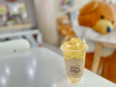 🍋 The Passion Fruit Smoothie. (Price 120 Baht.)