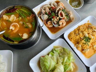 ต๋องริมทาง ราชพฤกษ์