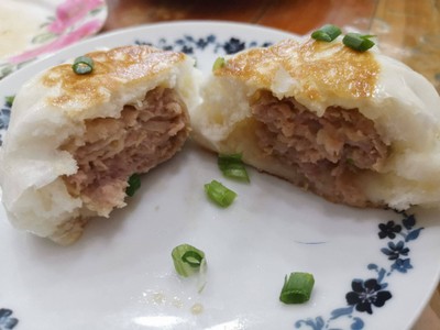ซาลาเปาทอดไส้หมู