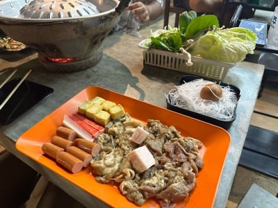 เมนูของร้าน คุณออยหมูกระทะ By ภูปลายฟ้า