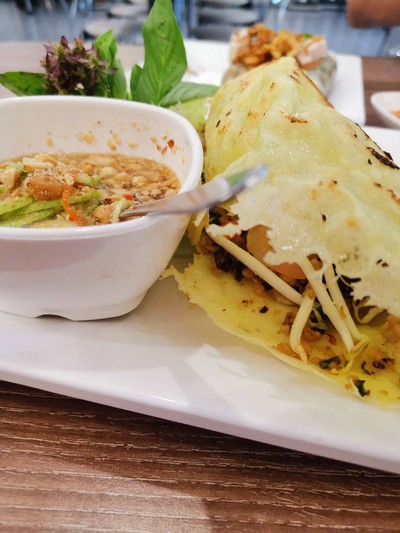 ขนมเบื้องญวณกุ้งสด