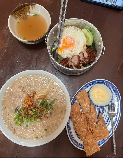 ข้าวหน้าหมูช้าน