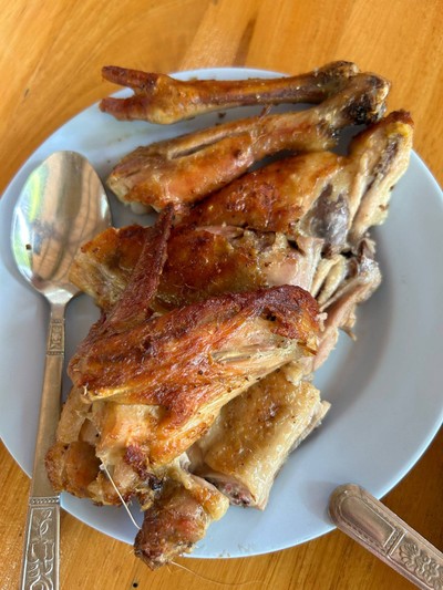 ไก่ย่างครึ่งตัว