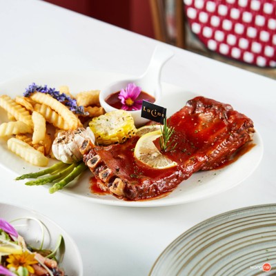 Lucine.Khaoyai -