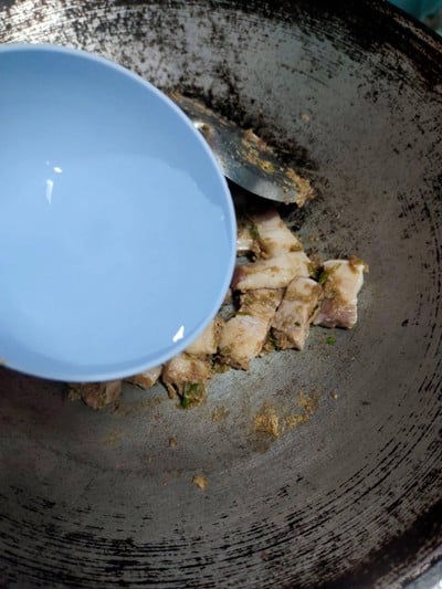 วิธีทำ สามชั้นผัดสะตอ