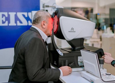 เครื่องวัดสายตา Rodenstock DNEye scanner