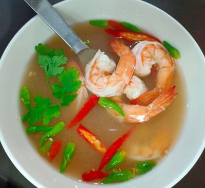 ต้มยำกุ้งน้ำใส่