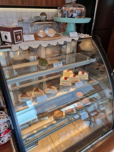 อาหาร หรือ เครื่องดื่ม