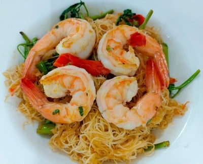 หมี่ผัดกระเฉดกุ้ง