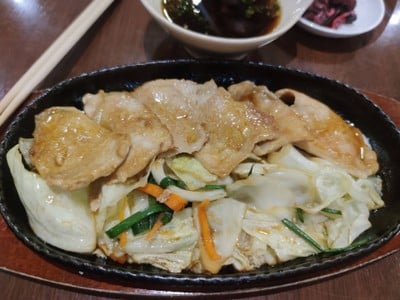 อาหาร หรือ เครื่องดื่ม