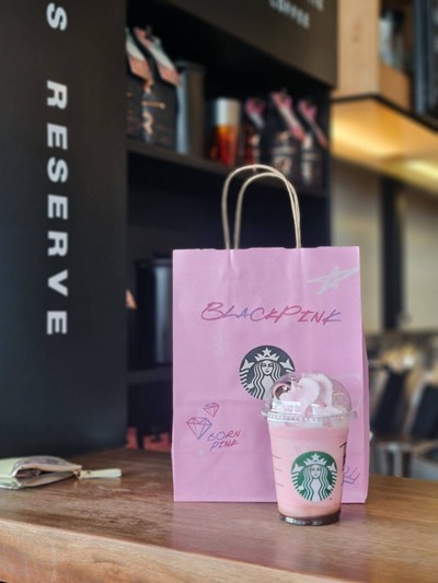 Blackpink Strawberry Choco Cream Frappuccino
