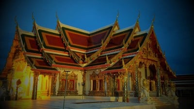 บรรยากาศ วัดพระธาตุเชิงชุมวรวิหาร