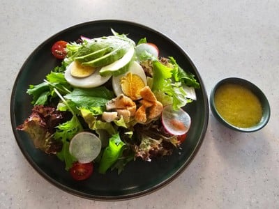 Avocado salad