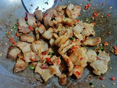 วิธีทำ สามชั้นคั่วพริกเกลือ วิธีทำ สามชั้นคั่วพริกเกลือ