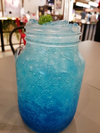 อาหาร หรือ เครื่องดื่ม