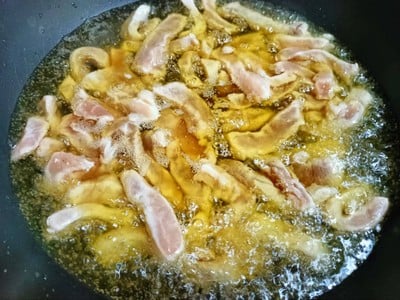 วิธีทำ หมูทอด(ชาววัง) วิธีทำ หมูทอด(ชาววัง)