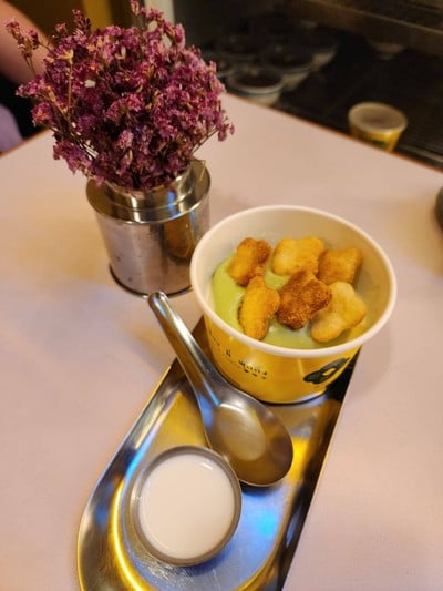 อาหาร หรือ เครื่องดื่ม