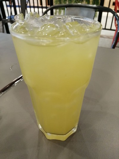 อาหาร หรือ เครื่องดื่ม