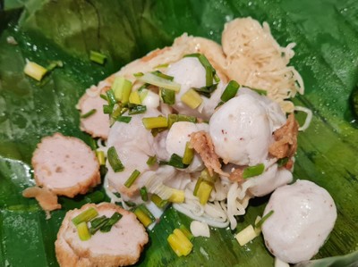 บะหมี่แห้ง