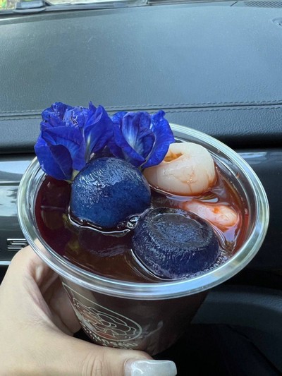 อาหาร หรือ เครื่องดื่ม