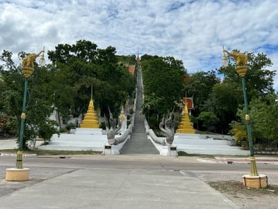 วัดสังกัสรัตนคีรี