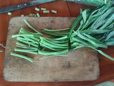 วิธีทำ ผัดผักบุ้งหมูชิ้นเต็มคำ