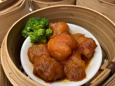 ซี่โครงหมูน้ำแดง