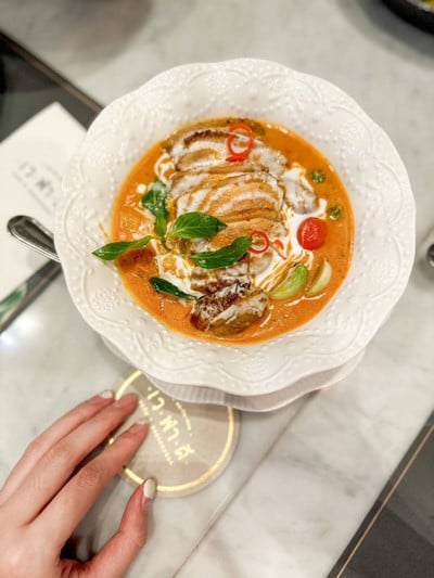 เว-ฬา-ดี : We-La-Dee Cafe & Restaurant