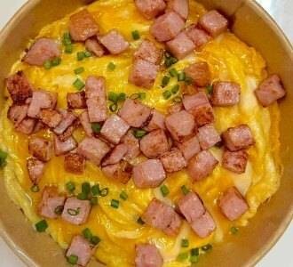 ข้าวไข่เจียวแฮม