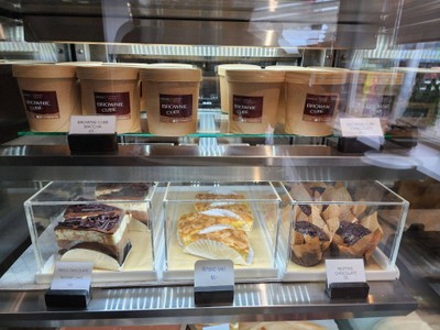 อาหาร หรือ เครื่องดื่ม